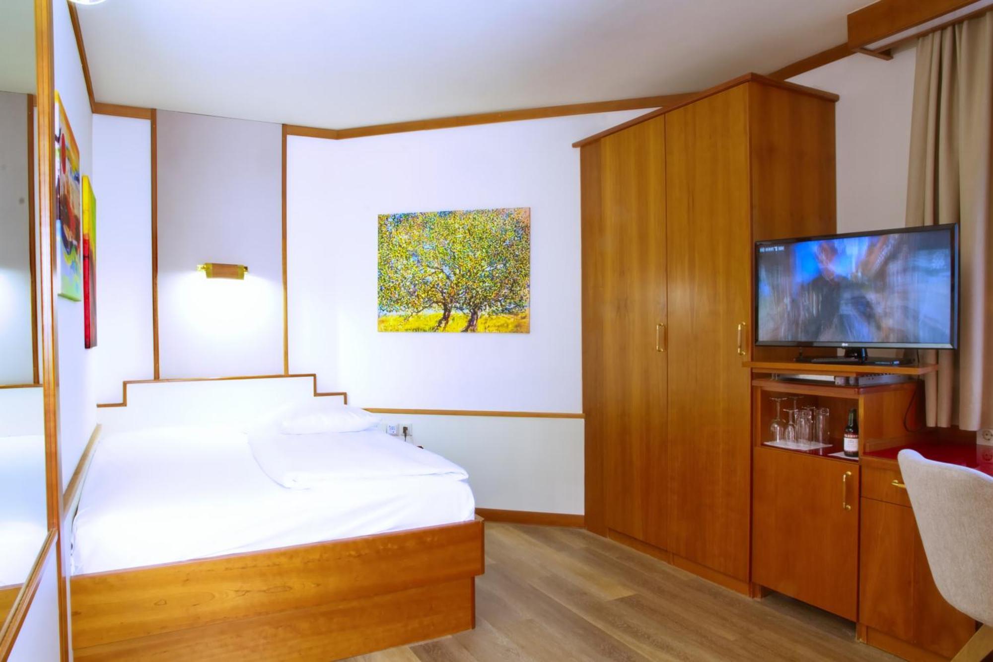 Comfort Single Room